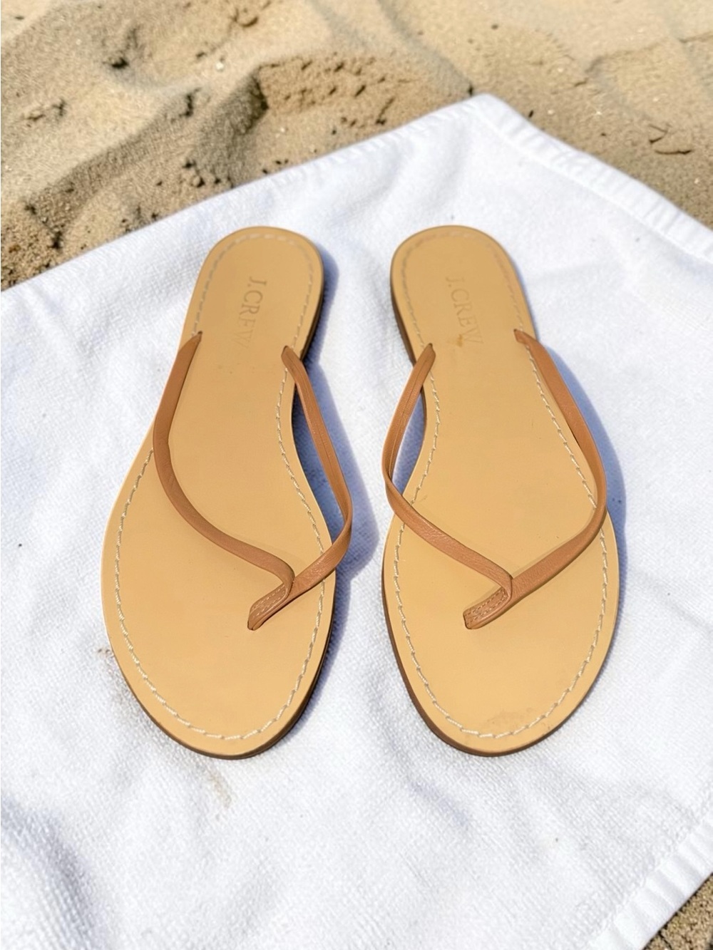 J.Crew Women’s Tan Leather Slim Thong Flip Flop Sandal Size 6
